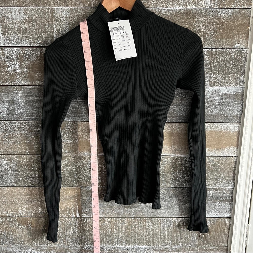 Black ribbed turtleneck long sleeve